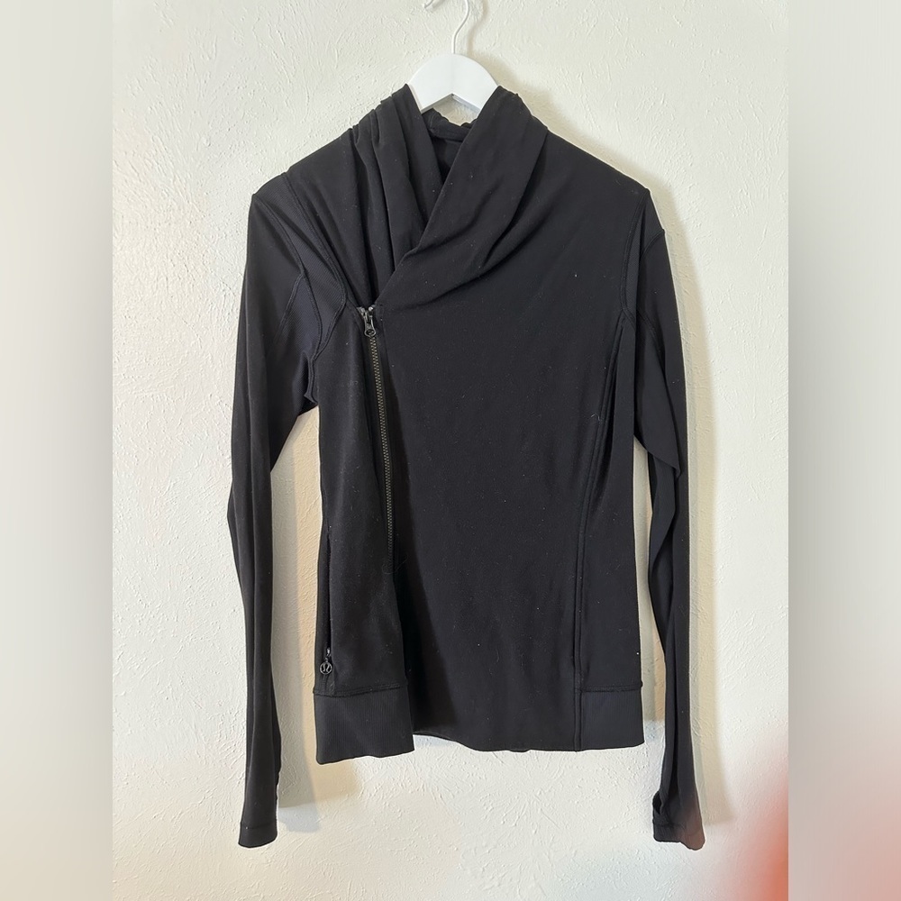 Lululemon Precision jacket size 10​​​​​​ - Picture 9 of 13